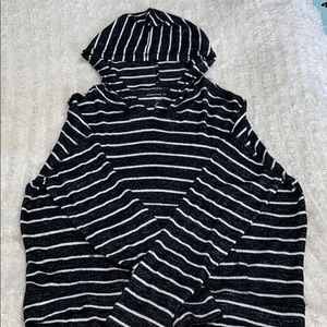 American Eagle plush long sleeve hoodie size M